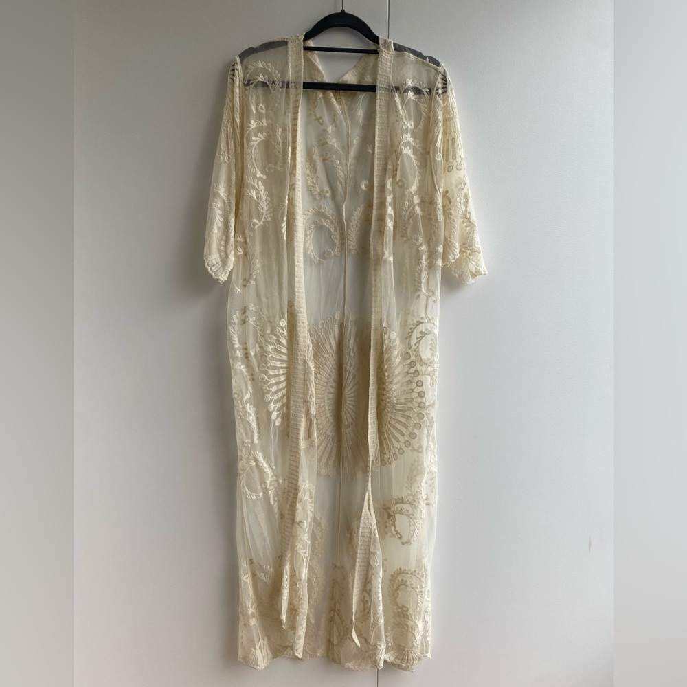 EUC🍍Anthropologie Do Everything In Love Kimono/ CoverUp OS